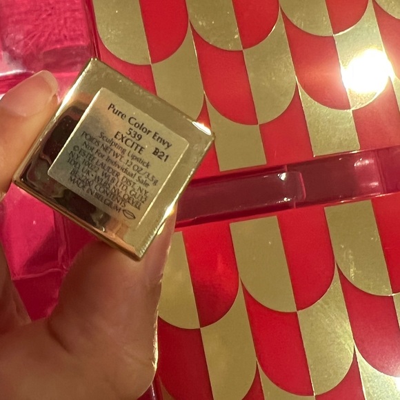 New! Estee lauder makeup set + makeup case - Picture 6 of 7